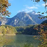 Alpenblick 12 Apartment *