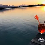 Alpenblick 12 Apartment *